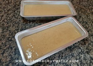 bolo simples de banana 300x213 - Bolo caseiro 7 receitas para todas as ocasiões