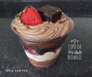 brownie copo 300x251 - Brownie Para Vender: Da Receita à Venda no Delivery e iFood